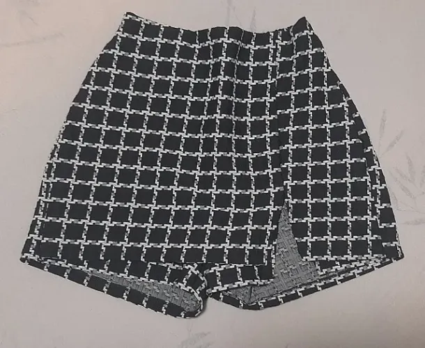 Short saia P