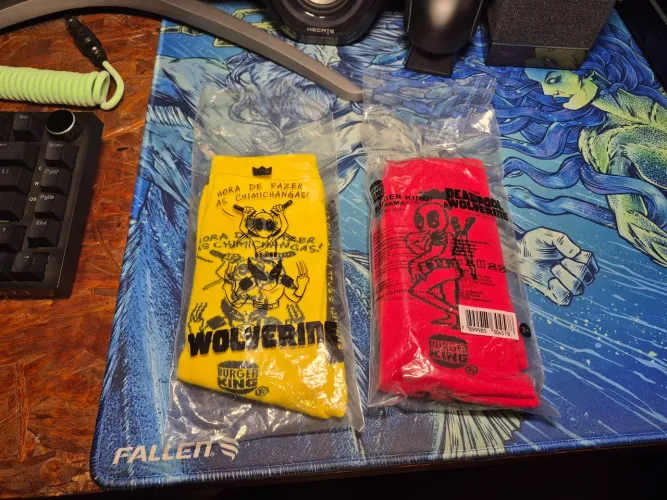 Kit 2 Meias Deadpool e Wolverine Burger King (Oficiais / Edição Limitada BK)
