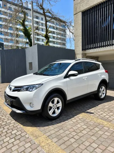 Toyota RAV4 2.0 4X4 16V Aut. 2014