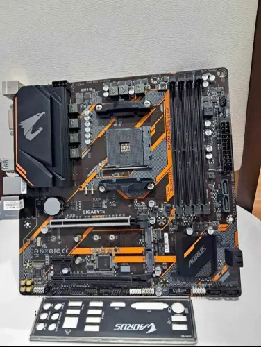 PLACA MÃE B450m zera