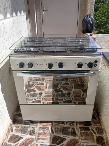 Fogão elétrico Venax 5 bocas com grill