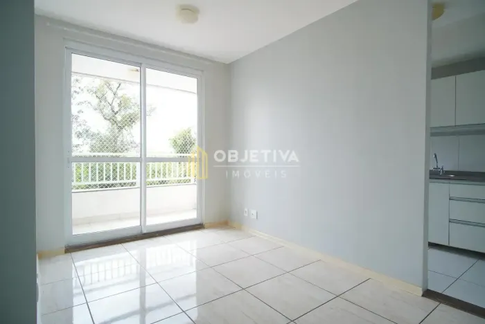 Apartamento com 2 quartos, sendo 1 suíte, 2 banheiros, localizado no bairro Humaitá em Por