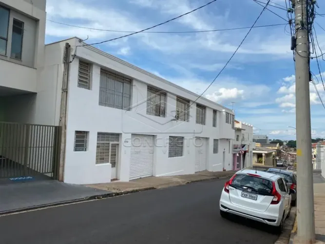 Comercial Galpão em Botucatu