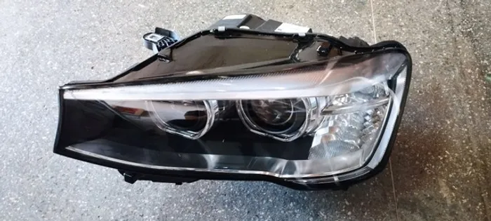 Farol BMW X3 X5 F25 F26 esquerdo 