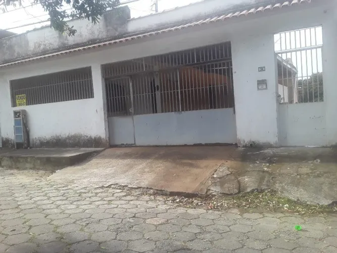 oportunidade 03 casas bairro IBC em Cachoeiro ES 380 mil