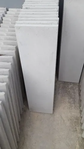 Pingadeira chapéu de muro