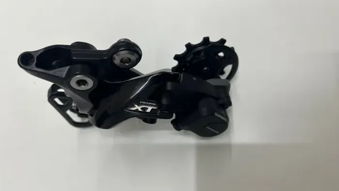 CÂMBIO SHIMANO TRASEIRO RD M-8000 ZERO 