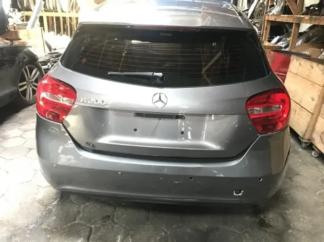 Mercedes A200 2015 Radiador Airbag Farol Motor Lanterna Retrovisor Porta Capo Sucata