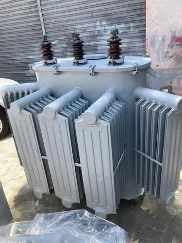 Transformador De 300 Kva 220v/127v À Óleo