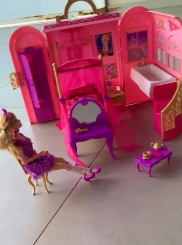 Maleta quarto Barbie escola de princesas