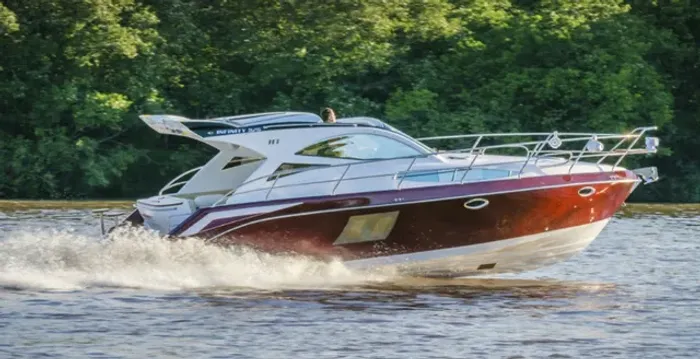 Lancha Infinity 340 (35 pés) - ñ é Focker/Fs/Nx/Solara/Phantom/Schaefer