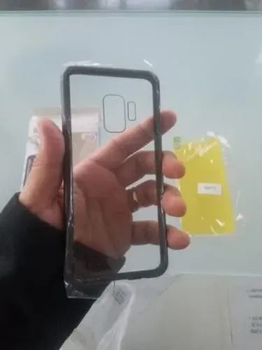 Capa e película de gel do S9 novos (Troco por carregador Samsung 25W preto)