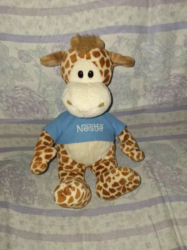 Girafa de Pelúcia Nestlé