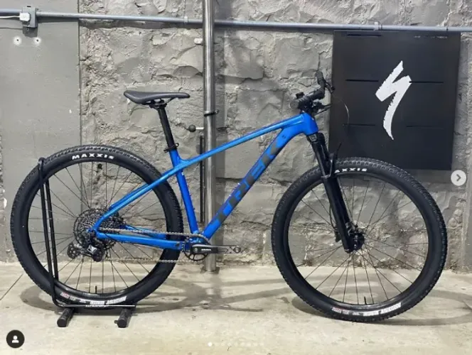 BICICLETA SEMINOVA TREK X-CALIBER 8 TAMANHO M 2020