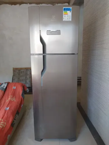 Geladeira Inox ElectroLux Frost Free 310L Duplex