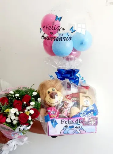 Cestas aniversário cesta café da manhã canecas buquê ursinhos