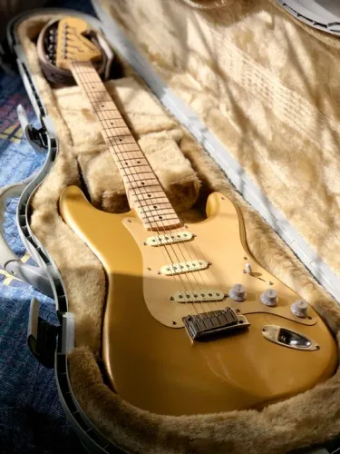 Squier Classic Vibe Aztec Gold 60