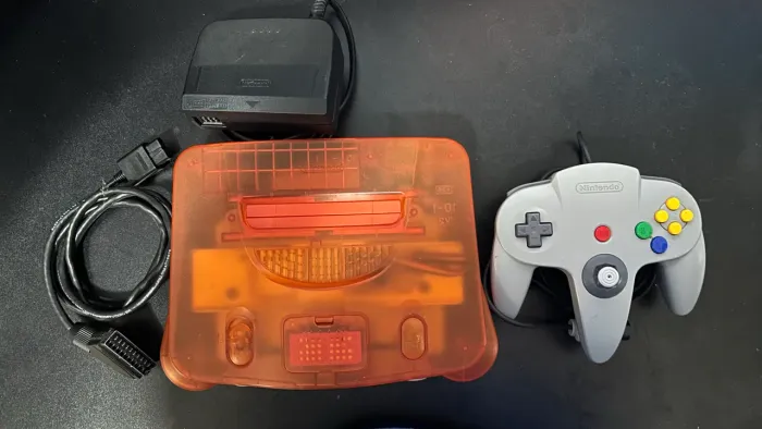 Nintendo 64 Tangerina com Mod RGB N64RGB ETIM
