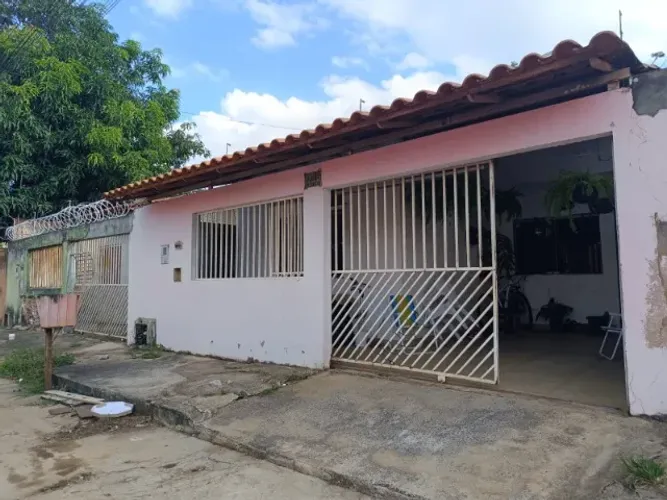 Casa de 02 Quartos Quitada no Parque Marajó - Valparaíso de Goiás - Aceita Financiamento