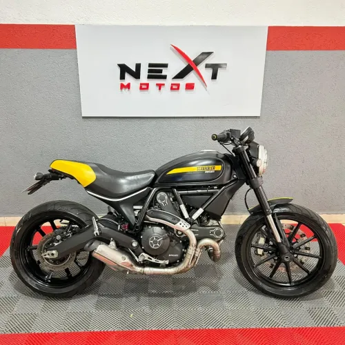 DUCATI SCRAMBLER FULL THROTTLE PRETO 2016