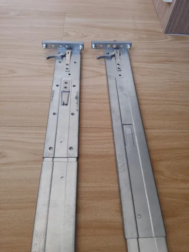 Trilhos para servidores 