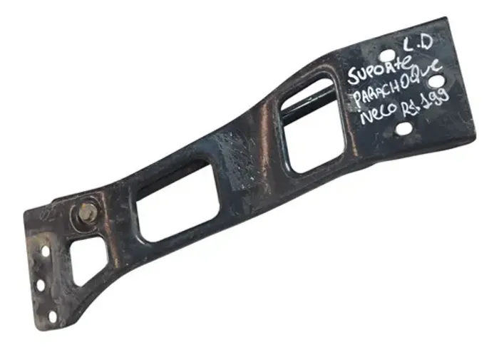 Suporte Lado Direito Para-choque Iveco 2013