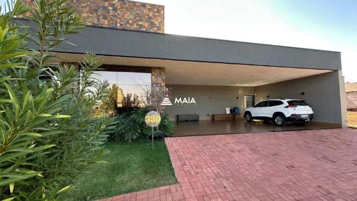 Casa à venda no Condomínio Mário Franco