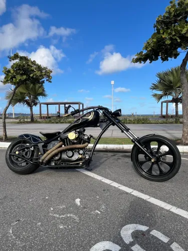 Harley-Davidson 883 customizada na TMC ( Tarso Marques concept) 