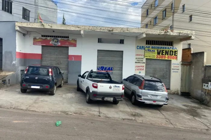 Loja Comercial à Venda em Masterville, Sarzedo - Lote de 360,00 m²