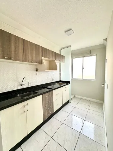 Apartamento disponível para locação no bairro Coloninha!