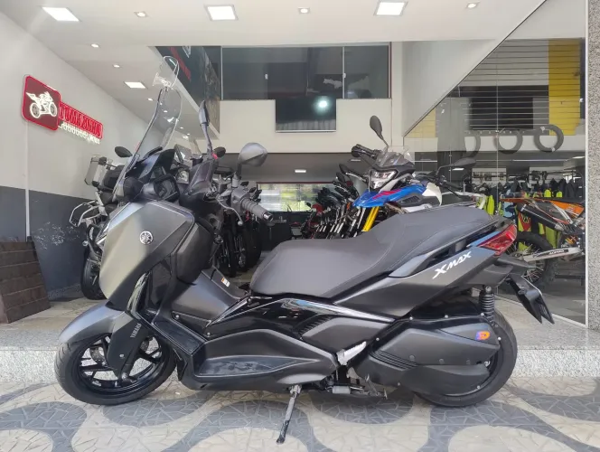 Yamaha/Xmax250 Connected, 2024/2025, troco por moto.