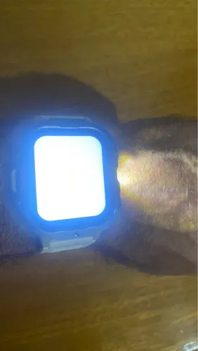 Smartwatch com tela brilhante