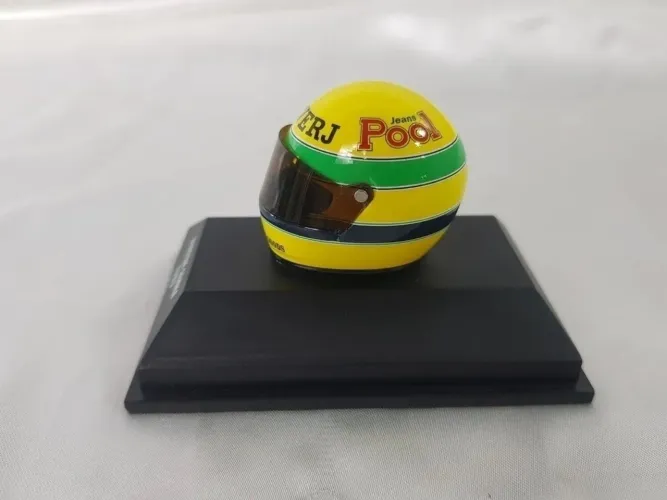 CAPACETE SENNA ´83 - MINICHAMPS 1:8