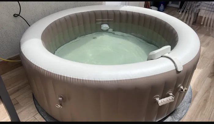 Piscina Inflável Intex SPA c/ Acessórios