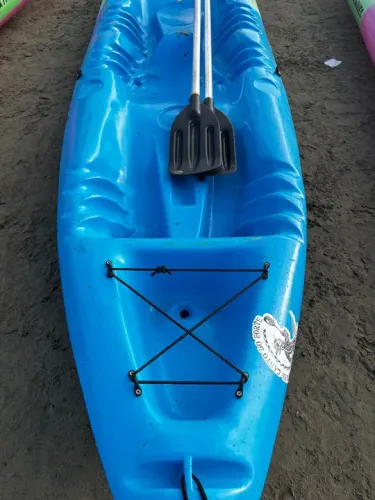 Caiaque duplo azul