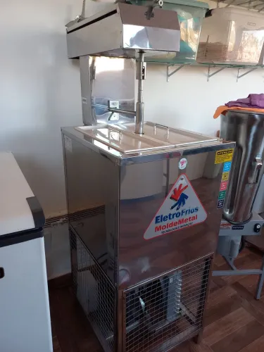 Máquina de sorvete industrial EletroFrios 