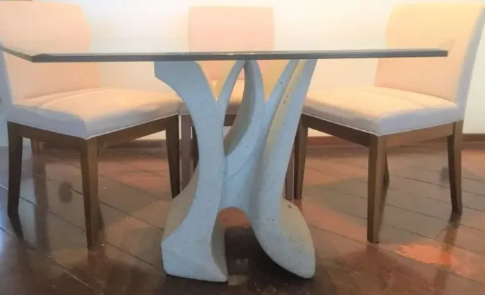 Base de mesa em pedra criado pelo escultor argentino "Roberto Vivas", única, obra de arte 