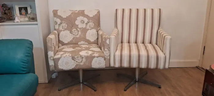 POLTRONAS GIRATÓRIAS (2)