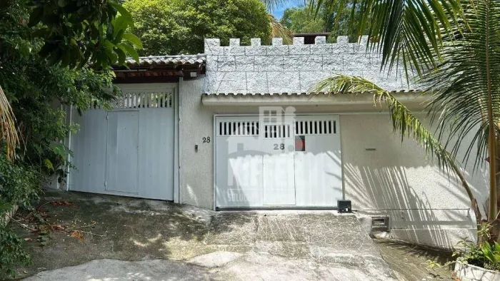 Casa com 3 quartos à venda, 200 m² por R$ 1.080.000 - Piratininga - Niterói/RJ