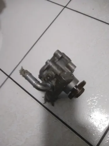 Bomba de direção hidr Gol/Voy/Polo/Sav/ g5 g6 Ampri