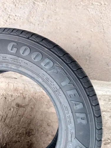 Pneu Goodyear, aro 13