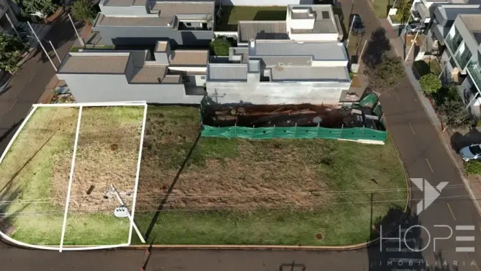 Terreno de esquina à venda 166 m² Condomínio Heimtal Park Zona Norte Londrina/PR