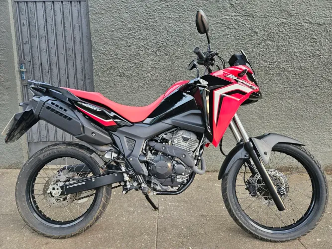 Motos Honda Sahara 300 Rally ABS Flex no Brasil