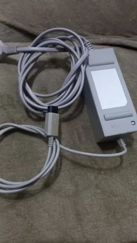 Fonte de energia para Wii original  220v tenho 127 se precisar  mais barato 