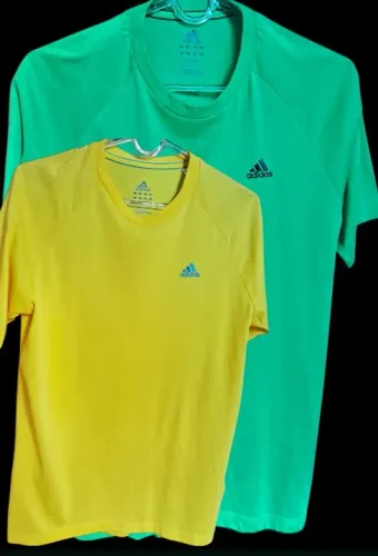 Kit 2 Camisetas Adidas - Verde e Amarela tamanho P semi-novas