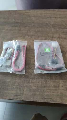 Conversor Molex para Sata + Cabo Sata