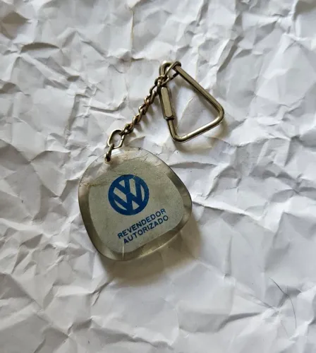 Chaveiro Antigo Volkswagen Arredondado com Borda Transparente Revendedor Autorizado