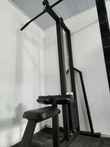 Puxada alta, pulley, profissional, ótimo estado.
