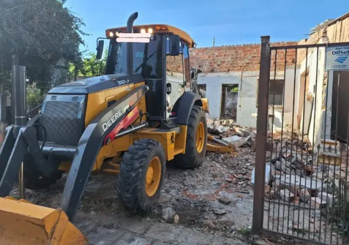Retroescavadeira JD 310