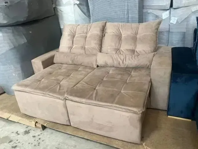 Oferta do Sofá Debora - Largura: 2,00m com Pillow na promoção indispensável